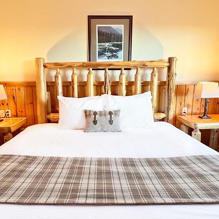Superior Shores Resort Two Harbors Bagian luar foto