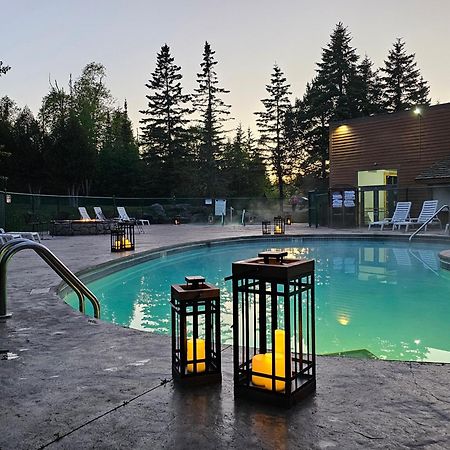 Superior Shores Resort Two Harbors Bagian luar foto