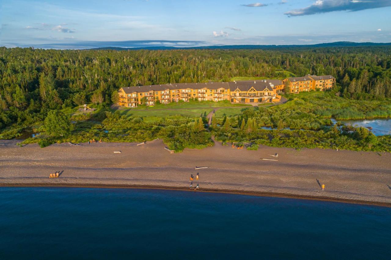 Superior Shores Resort Two Harbors Bagian luar foto