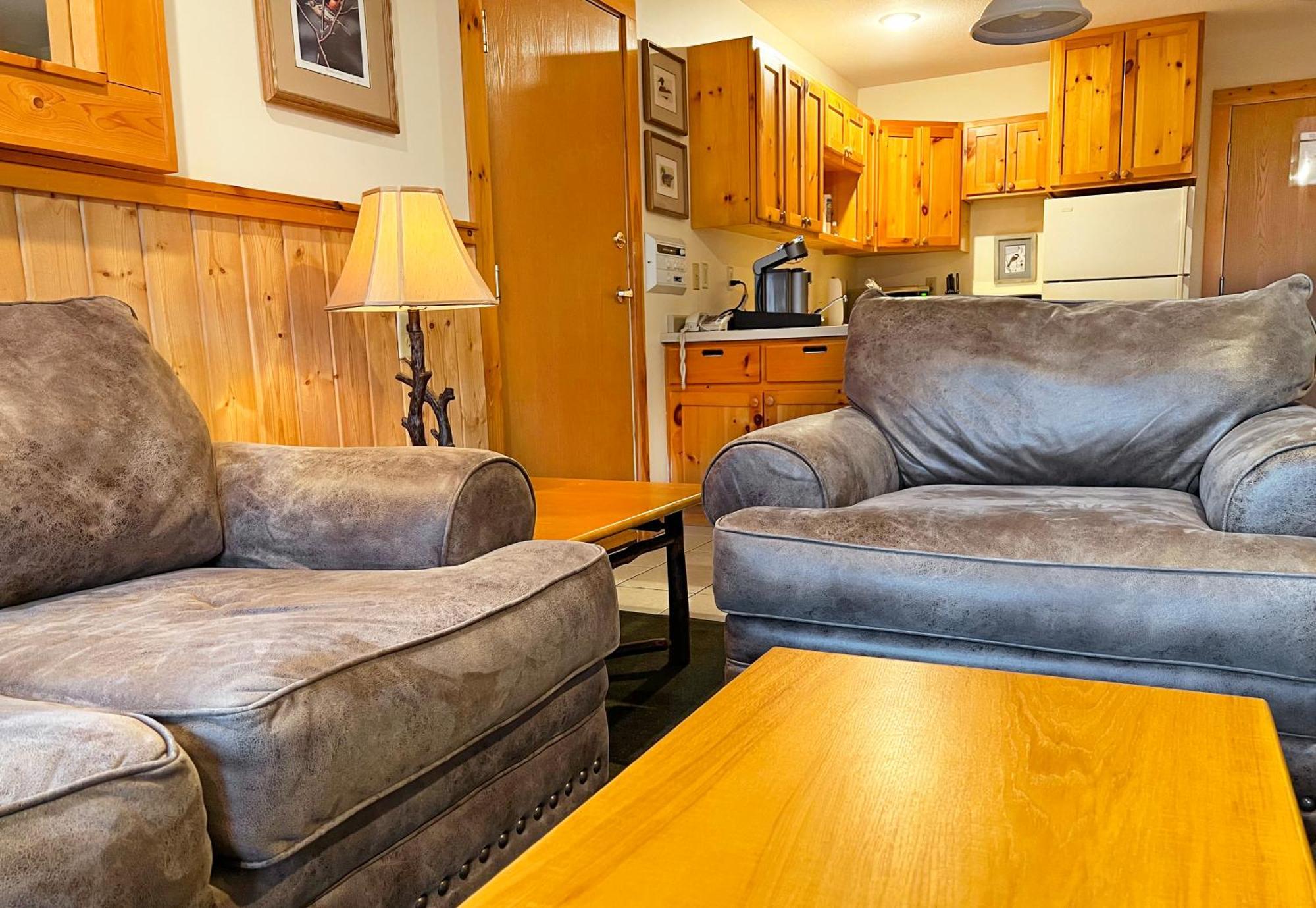 Superior Shores Resort Two Harbors Bagian luar foto