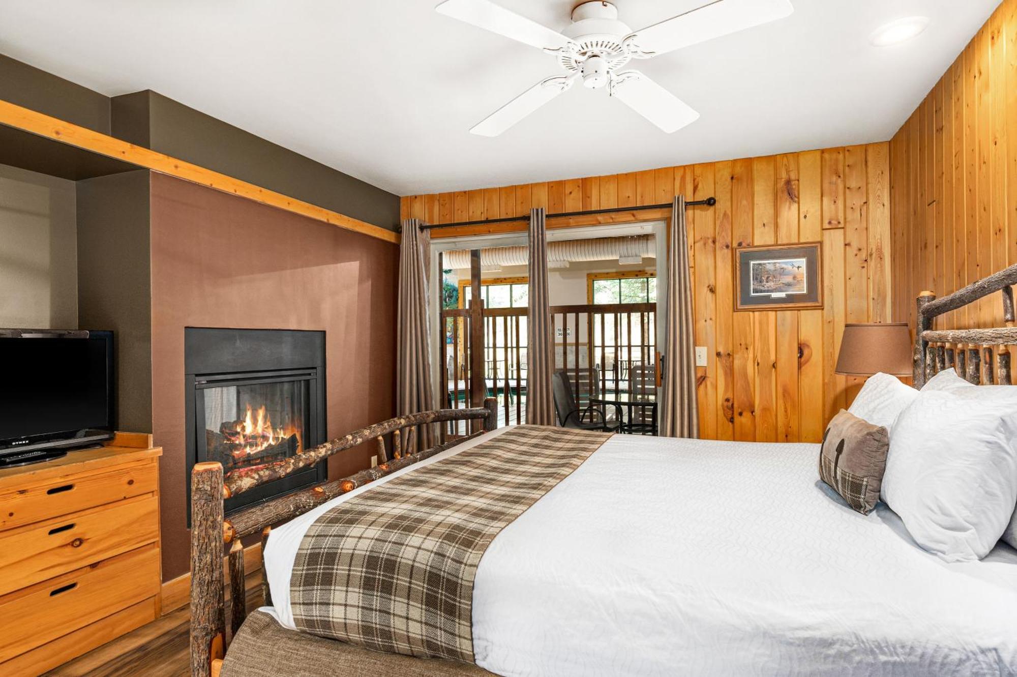 Superior Shores Resort Two Harbors Bagian luar foto