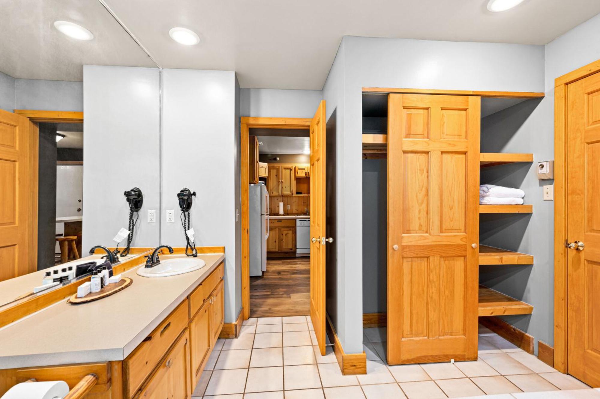 Superior Shores Resort Two Harbors Bagian luar foto