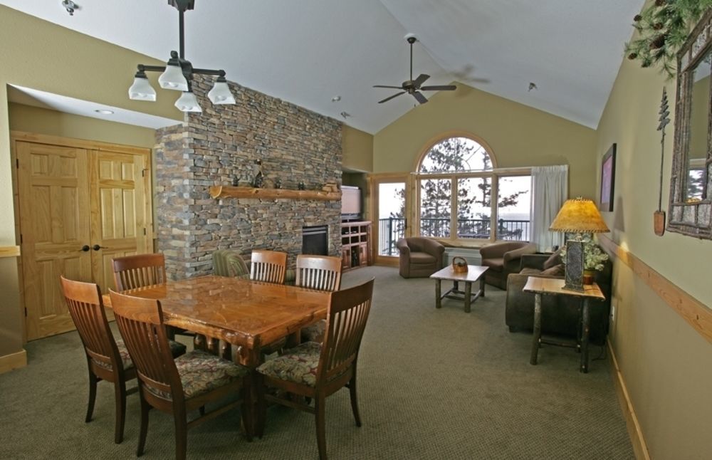 Superior Shores Resort Two Harbors Bagian luar foto