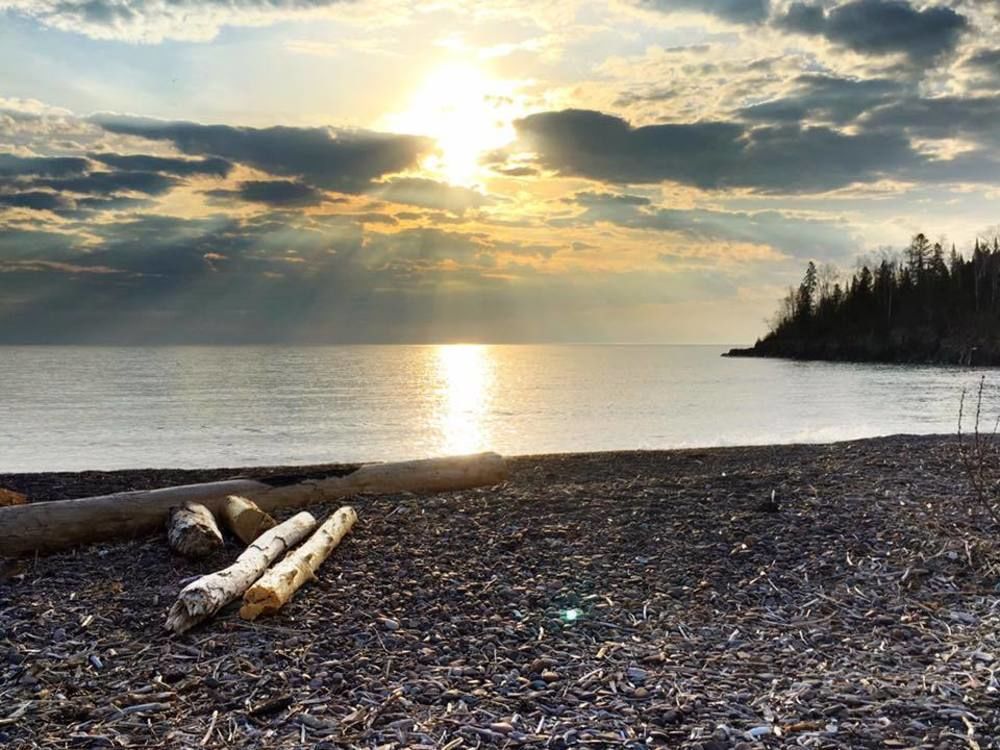 Superior Shores Resort Two Harbors Bagian luar foto